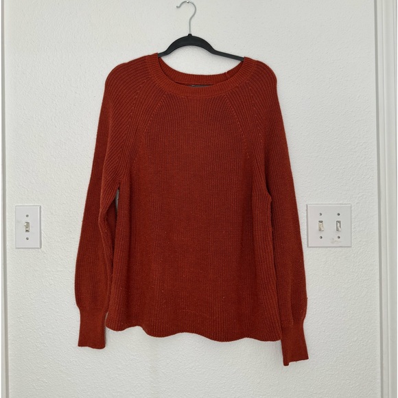 Jessica Simpson Rust knit sweater - Picture 2 of 8